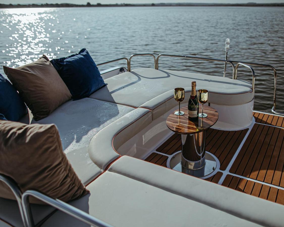 Hausboot Mit Traumlage In Luebeck-Travemuende Ξενοδοχείο Εξωτερικό φωτογραφία