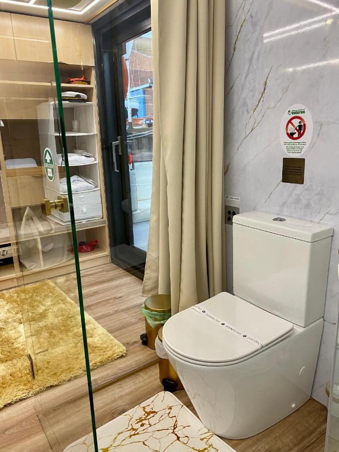 Hausboot Mit Traumlage In Luebeck-Travemuende Ξενοδοχείο Εξωτερικό φωτογραφία