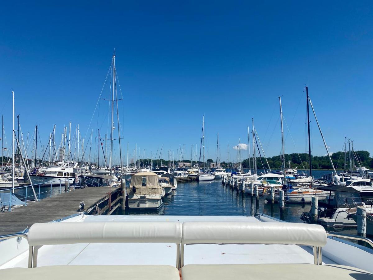 Hausboot Mit Traumlage In Luebeck-Travemuende Ξενοδοχείο Εξωτερικό φωτογραφία